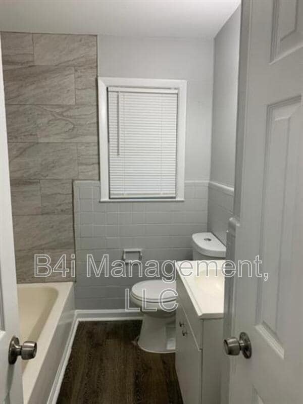 Building Photo - 4807 Gardiner Dr