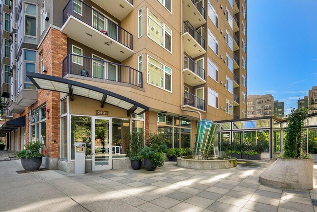 Building Photo - Ellington - 1 bedroom + den