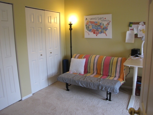 Building Photo - 2BR/1.5BA Townhouse *Near Parkers Lake!* - Plymouth- Available Sept 1!