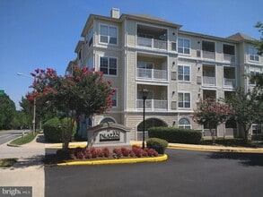 Building Photo - 4561 Strutfield Ln
