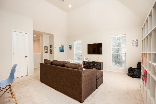 Building Photo - 8915 Wallington Dr