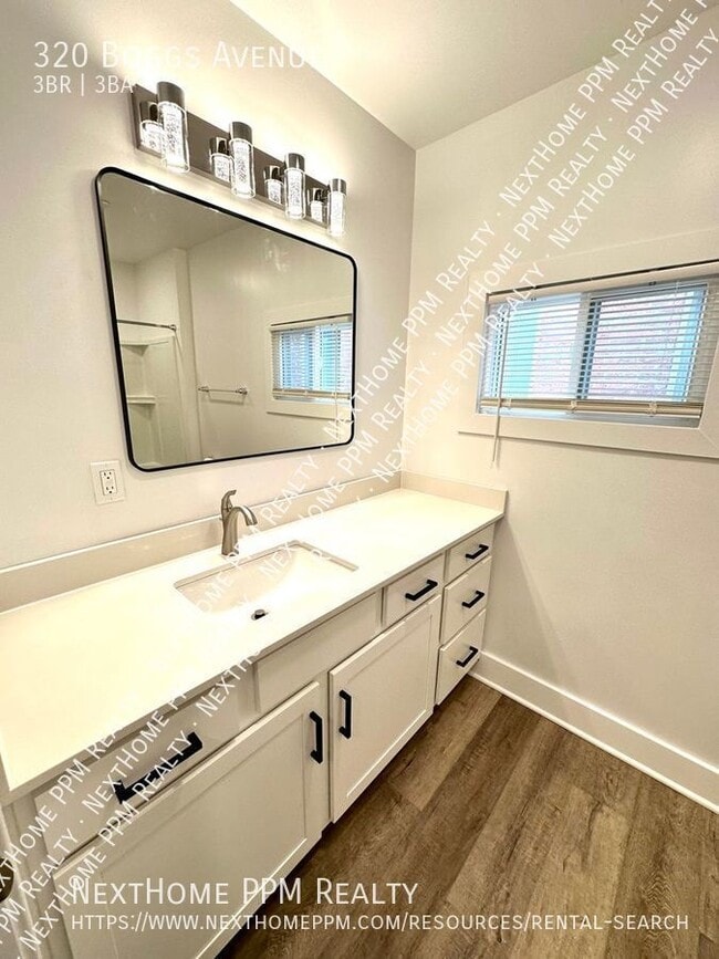 Building Photo - 320 Boggs Ave