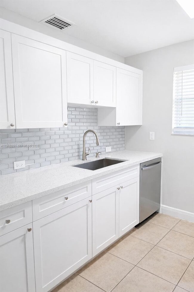 Building Photo - 2309 Liberty St