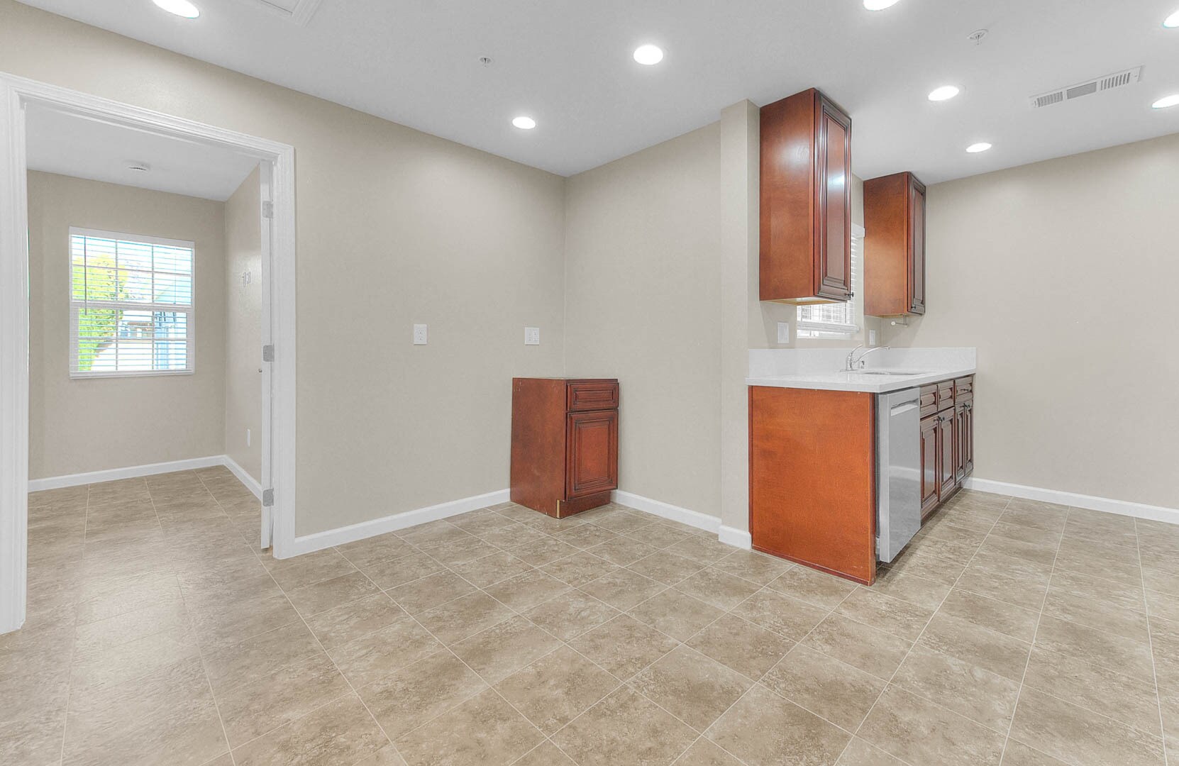 Building Photo - 24600 Cypress St