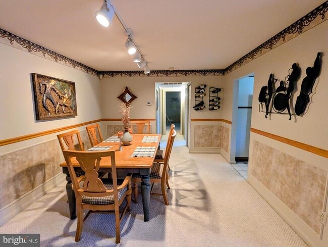 Building Photo - 14217 Quail Crk Wy