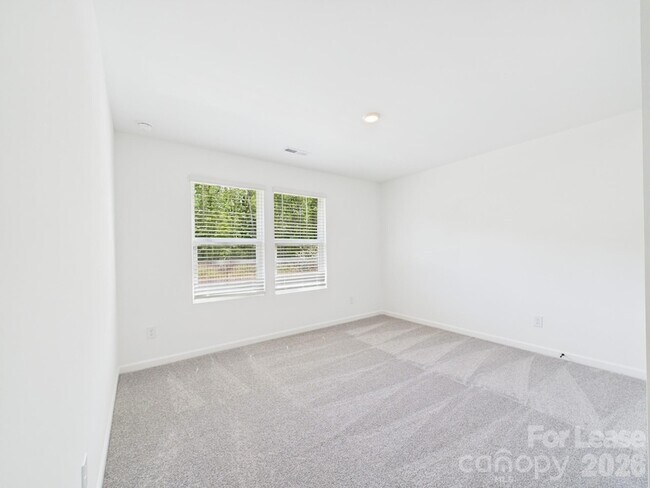 Building Photo - 1623 Blanche St