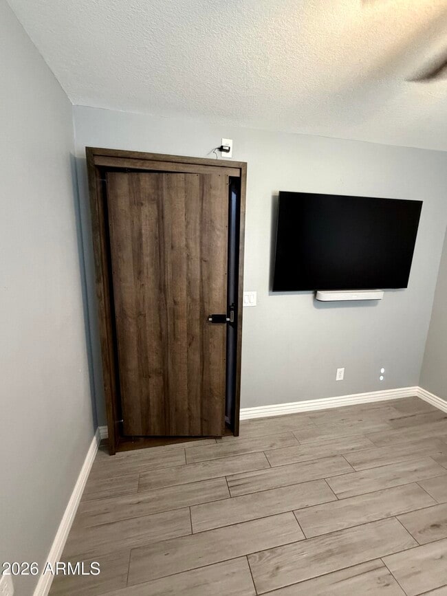 Building Photo - 5022 E Salinas St