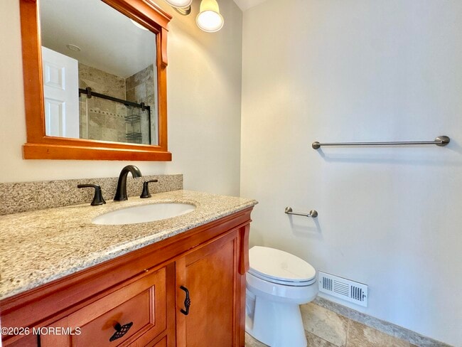 Building Photo - 207 Lindsey Ct