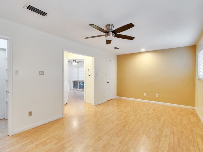 Building Photo - 12625 Memorial Dr