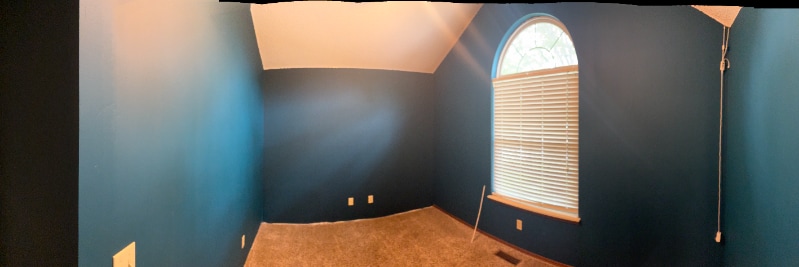 Building Photo - 405 Valley View