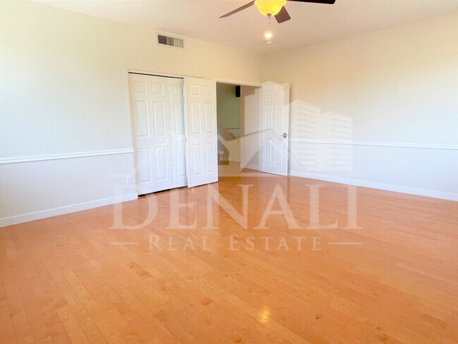 Building Photo - 26623 N 44th St