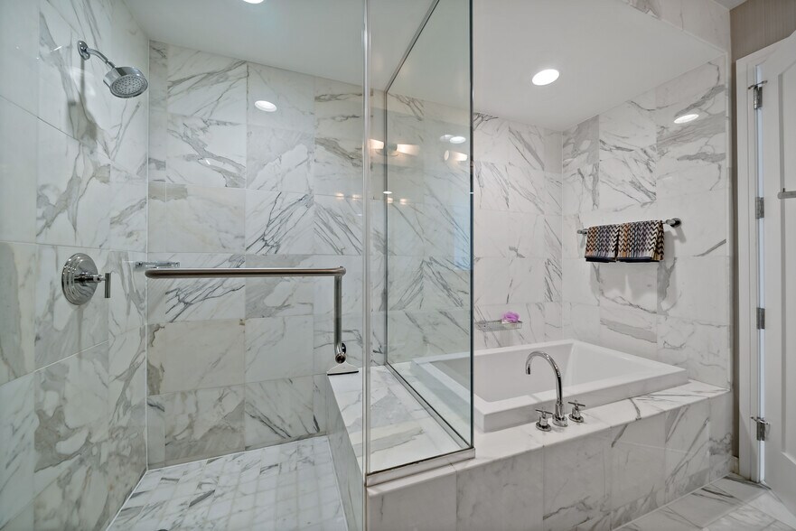Master Bath - 1414 S Penn Sq