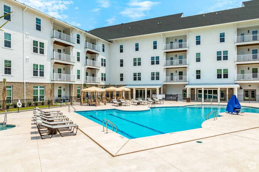 Primary Photo - The Leo Myrtle Beach, a 55+ Apartment Comm...