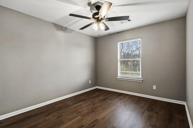 Building Photo - 8908 Teetwood Rd