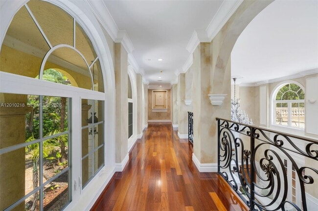 Building Photo - 6905 SW 75th Ave
