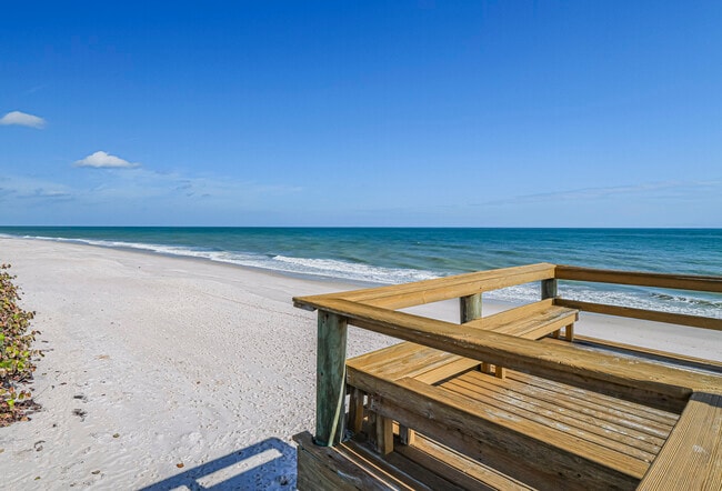 Building Photo - 5400 Jimmy Buffett Mem Hwy