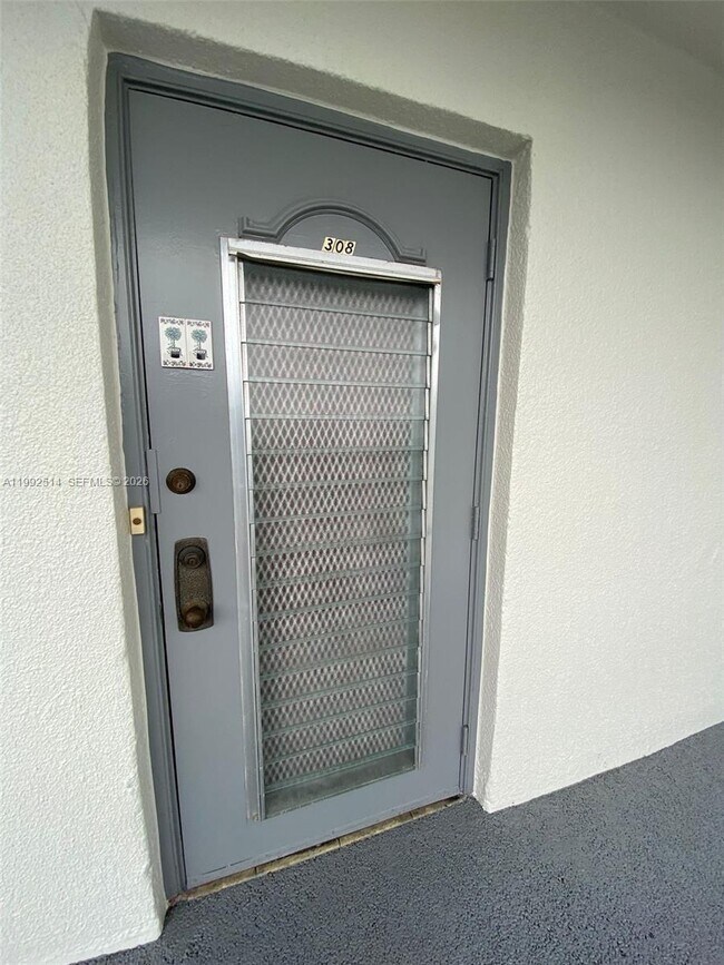 Building Photo - 8135 Sunrise Lakes Blvd