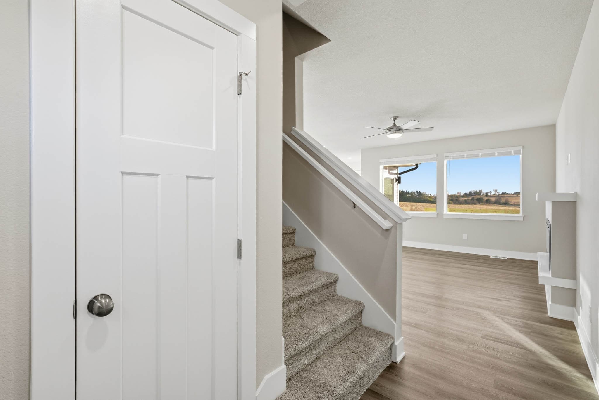 Building Photo - 526 43rd St SW