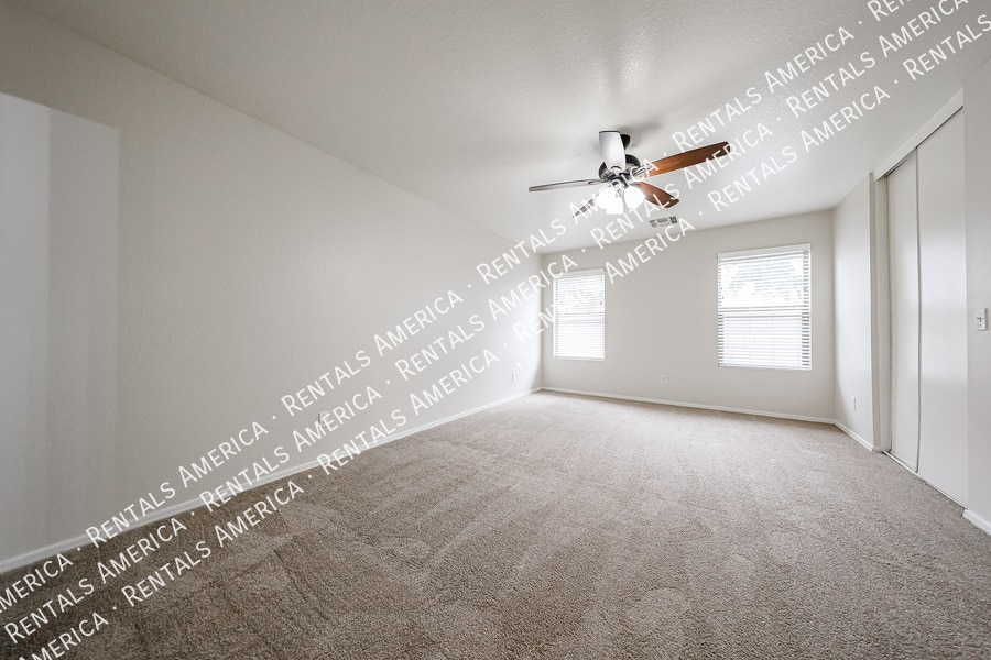 Building Photo - 8554 E Meseto Ave