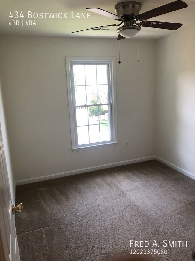 Building Photo - 434 Bostwick Ln