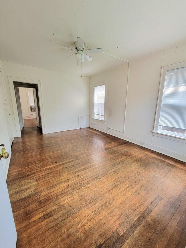 Building Photo - 1238 Peden St