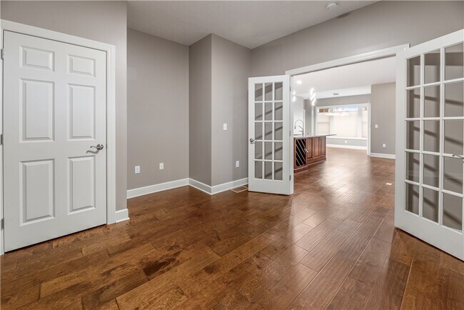 Building Photo - 1352 Creeks Edge Dr