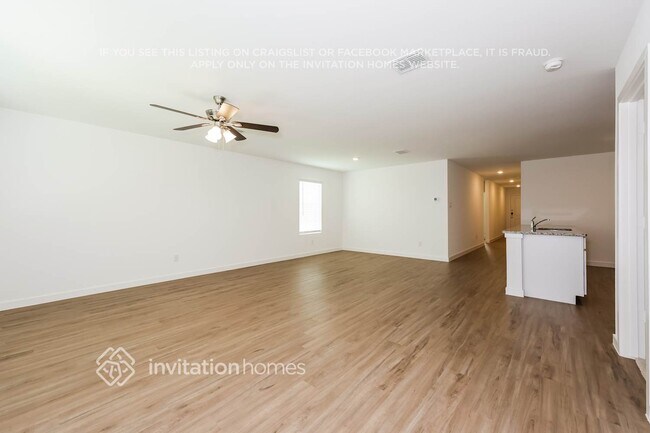 Building Photo - 4901 Grey Fallow St