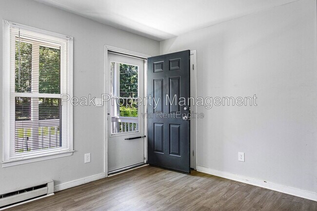 Building Photo - 3801 Grizzard Dr