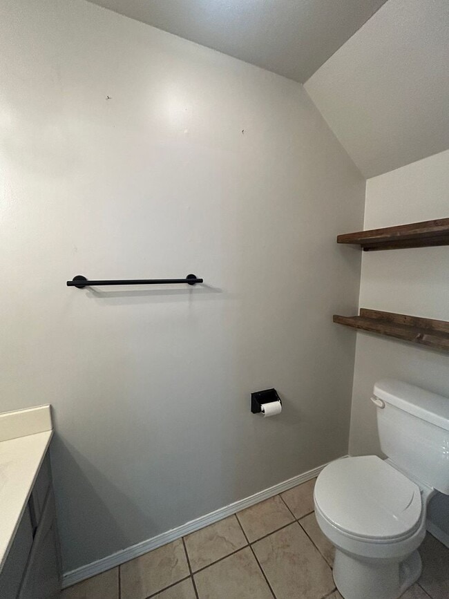 Building Photo - Fabulous townhouse in a private and quiet ...