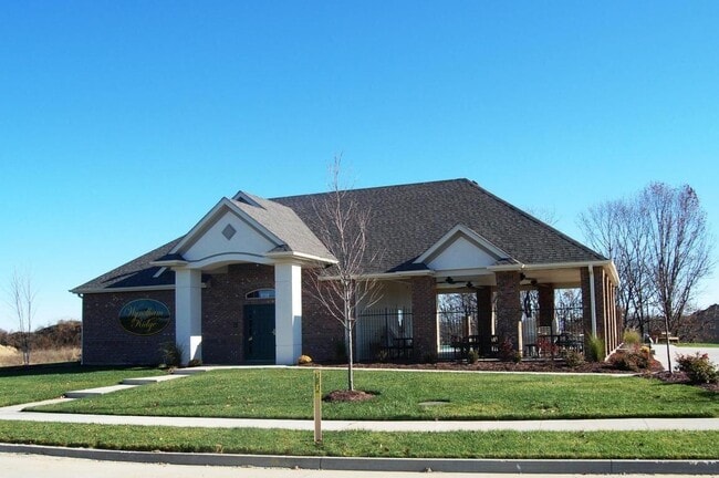 Building Photo - 5801 Abercorn Dr