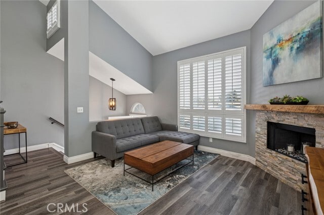 Building Photo - 350 Avocado St