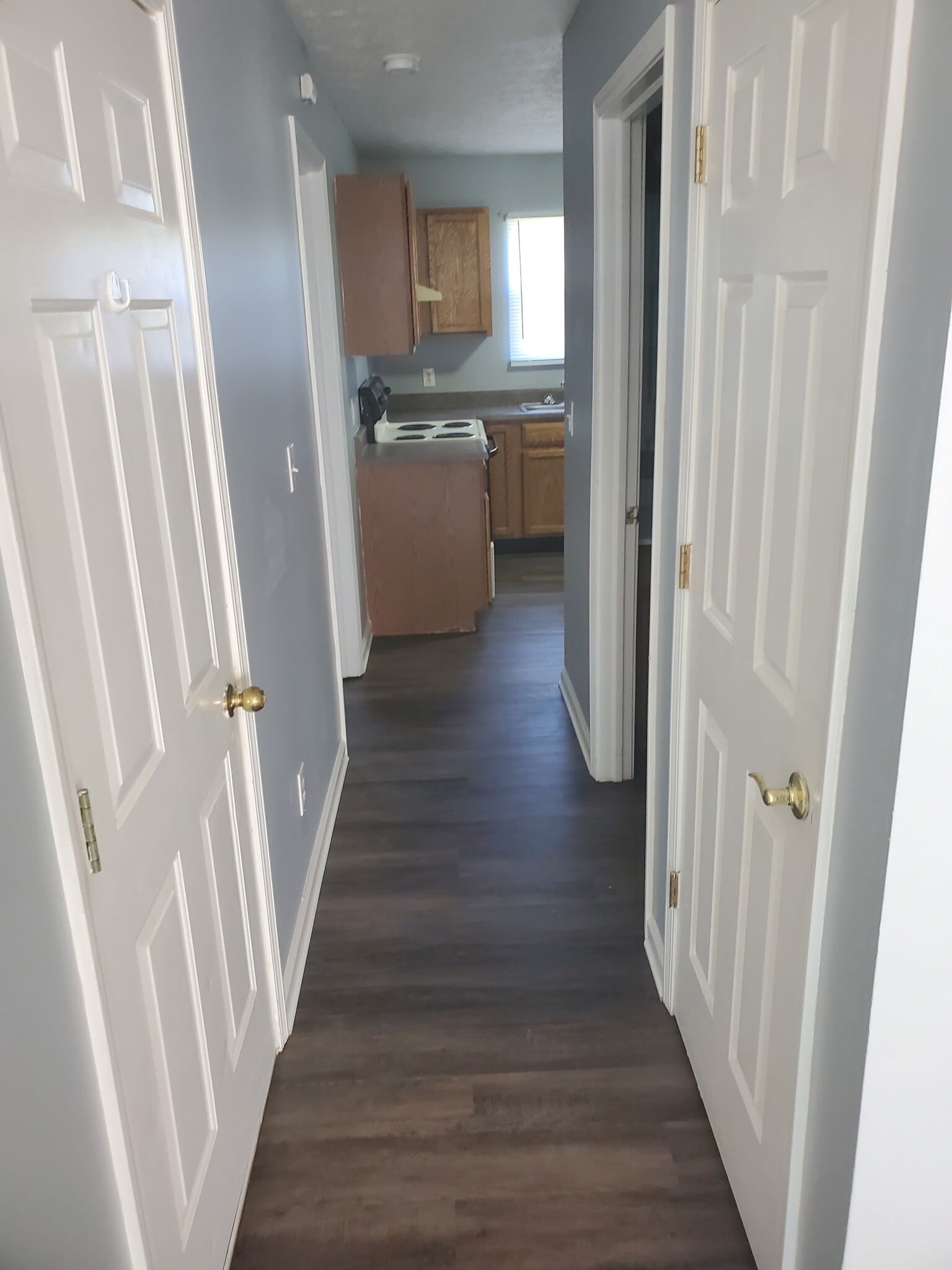 Building Photo - 1907 E Balsam Ct