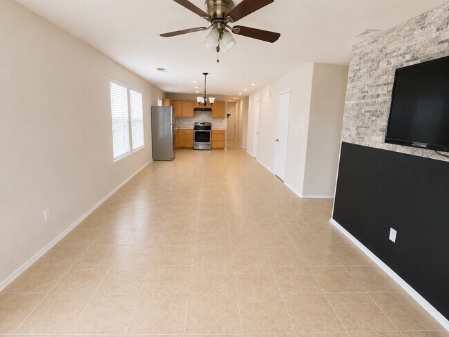Building Photo - 1518 Perennial Ln