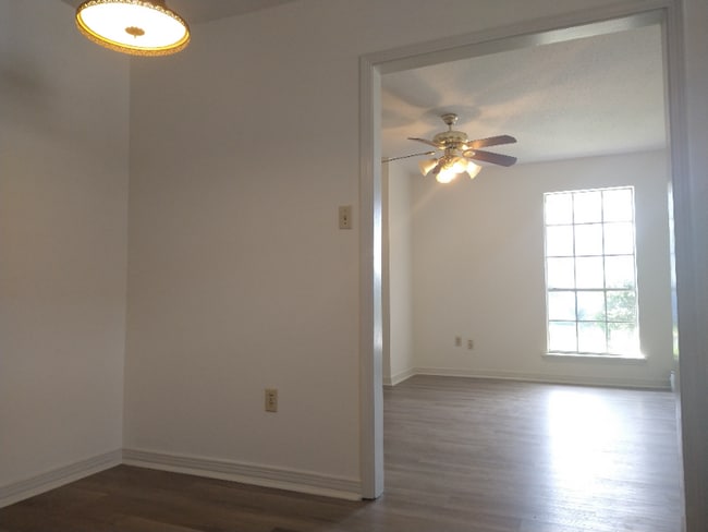 Building Photo - 6204 Mitchell Ave