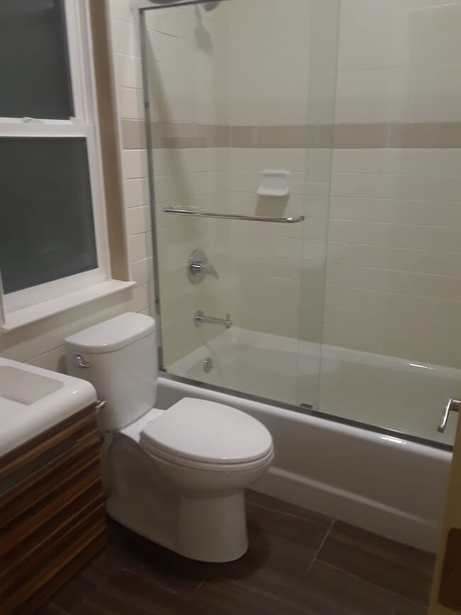 Building Photo - 473 34th Ave