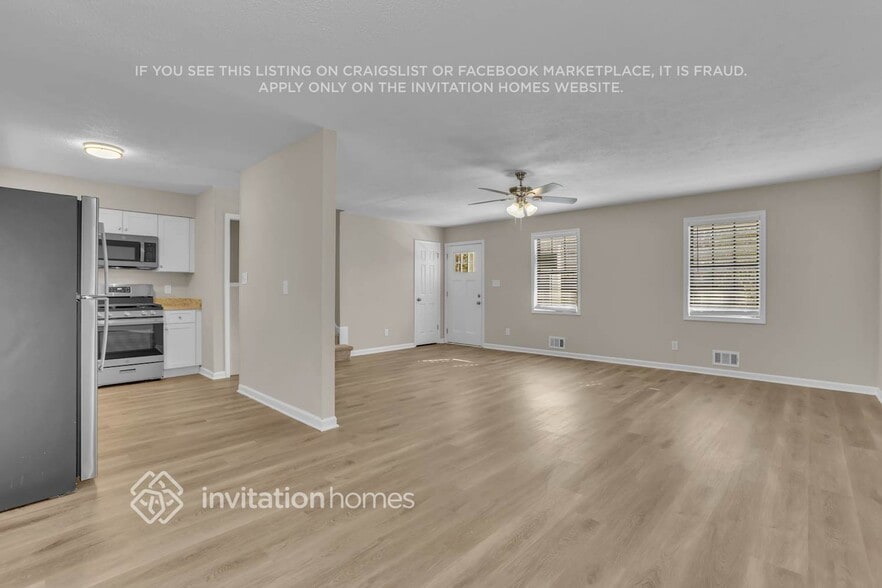 Building Photo - 1990 Branch View Dr