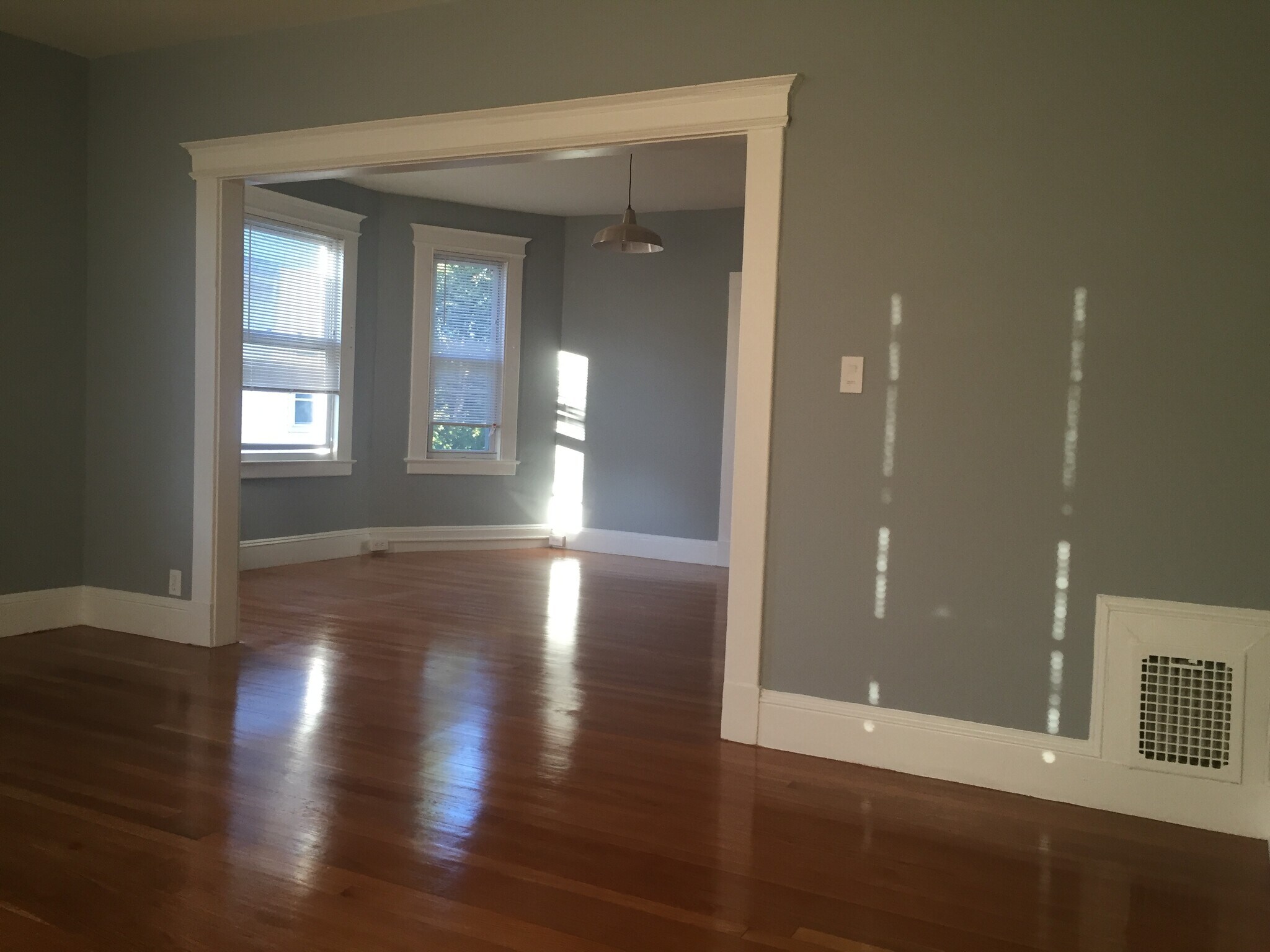 Building Photo - 48 Nesbit Avenue