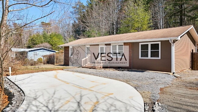 Building Photo - 326 New Salem Rd