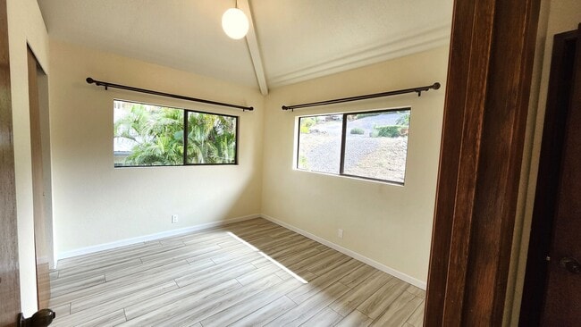 Building Photo - White, June K. (Waikoloa)