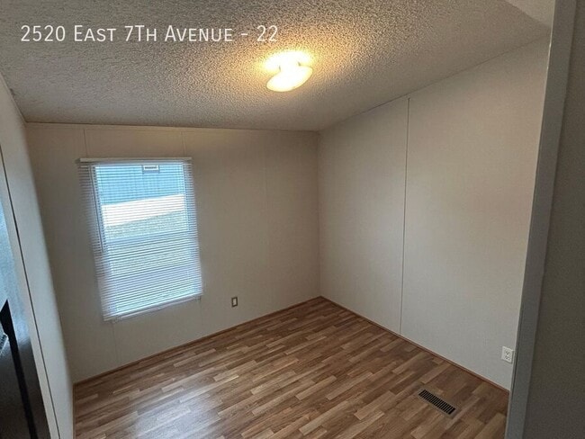 Building Photo - 2520 E 7th Ave