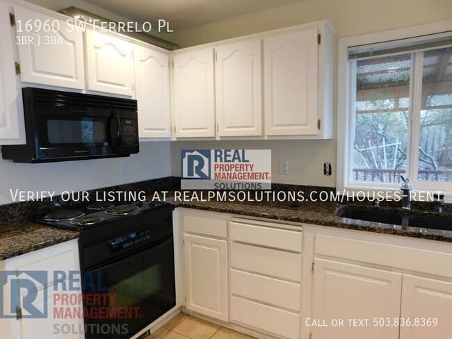 Building Photo - 16960 SW Ferrelo Pl