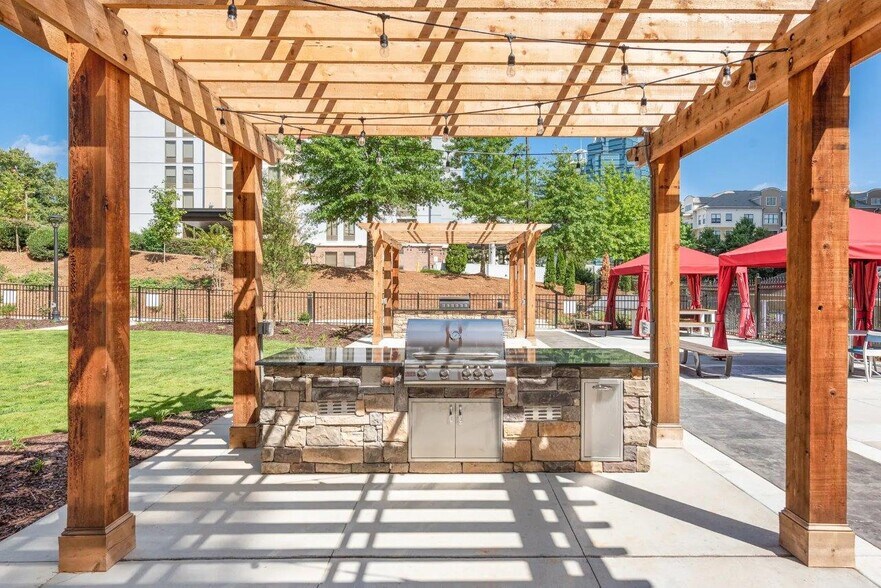 Building Photo - 795 Hammond Dr