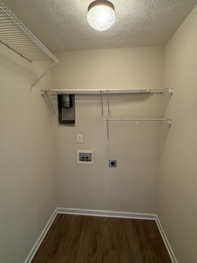 Building Photo - Prattville Home