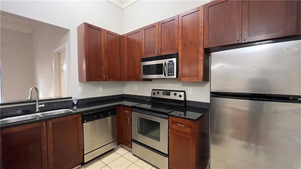 Building Photo - 401 16th St NW