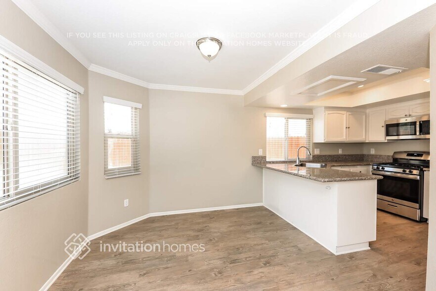 Building Photo - 1285 Northwestern Cir