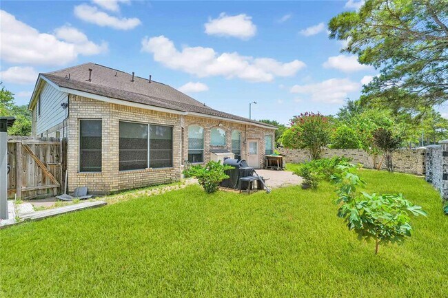 Building Photo - 23707 Hackberry Dr