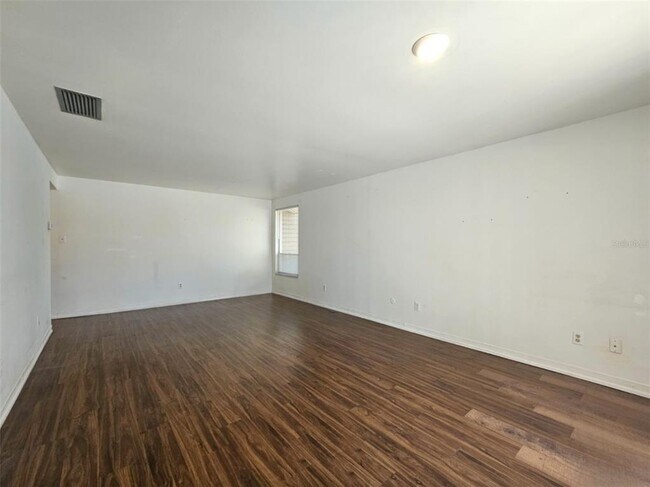 Building Photo - 7602 W Powhatan Ave