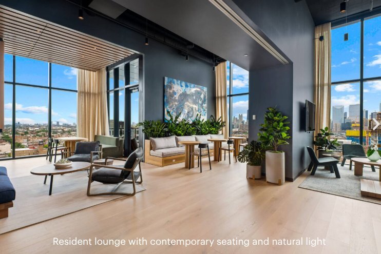 Building Photo - 1390 W Randolph St