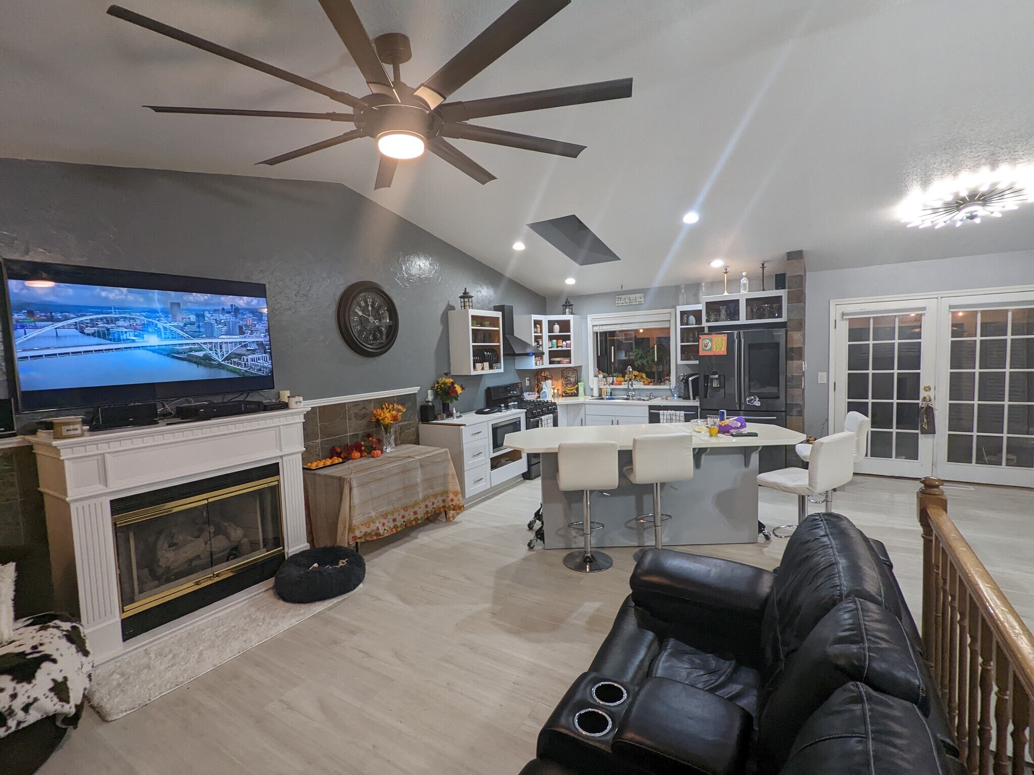 Living room - 24028 25th Ave S