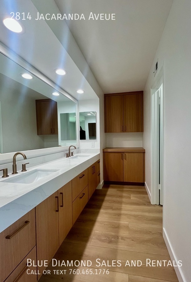 Building Photo - 2814 Jacaranda Ave